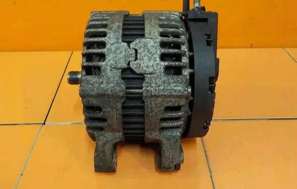 Land Rover Freelander 2 - LR2 Generator/alternator 0121615021