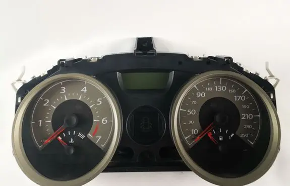 Renault Megane II Speedometer (instrument cluster) 8200408781