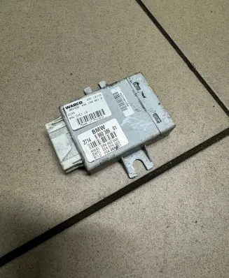 BMW 5 F10 F11 Air suspension control unit module (rear) 6860386 004002000 4461500610