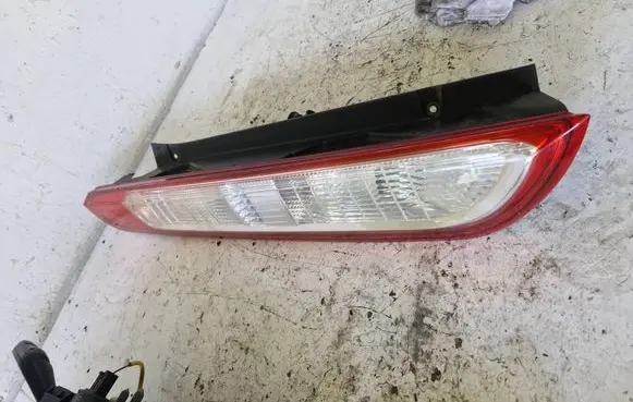Ford Focus Rear/tail lights 8M5113405A 0374D