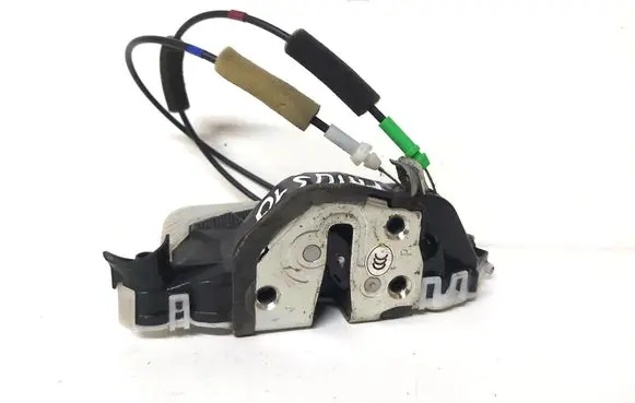 Toyota Prius (XW30) Front door lock