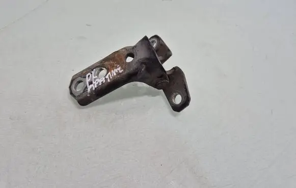 Mitsubishi Pajero Front door lower hinge 