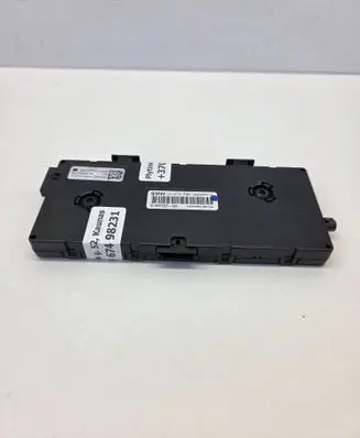 BMW X1 E84 Aerial antenna amplifier 9168335 220212E84 AMFMFBD868MH2