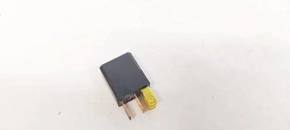 Mazda 5 Other relay ACM33221 UM4667730