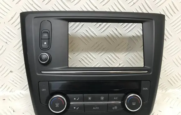 Renault Kadjar Climate control unit 275102210R 681043286R