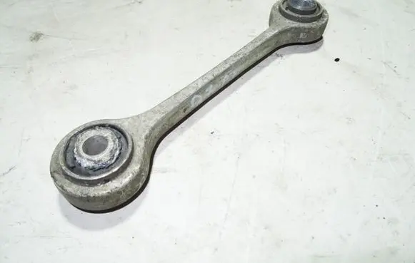 Audi Q7 4L Front control arm