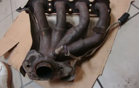 Renault Megane III Exhaust manifold 8200487350