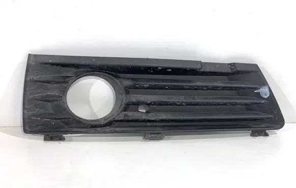 Opel Zafira B Front bumper lower grill 13124990