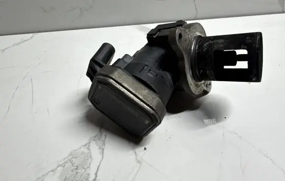 Mercedes-Benz E W211 EGR valve A646140