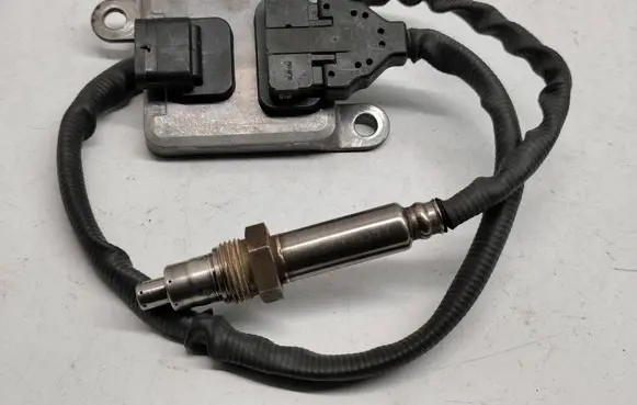 Mercedes-Benz GLC X253 C253 Lambda probe sensor A0009058511 0009058511
