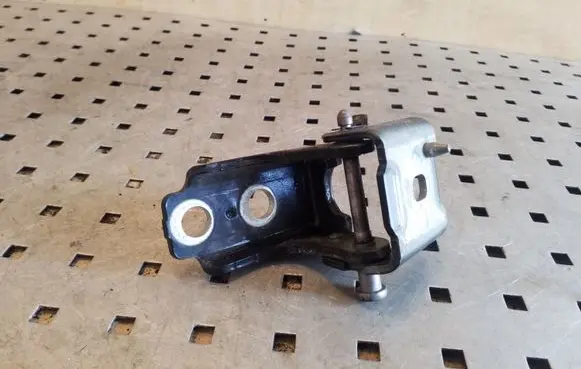 Peugeot 508 Rear door lower hinge A075091