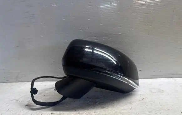 Volvo XC40 Front door electric wing mirror 048506