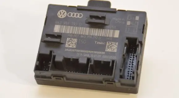 Audi A4 S4 B8 8K Door control unit/module 8K0959792D