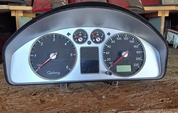 Ford Galaxy Speedometer (instrument cluster) 7M5920820K 110080037009