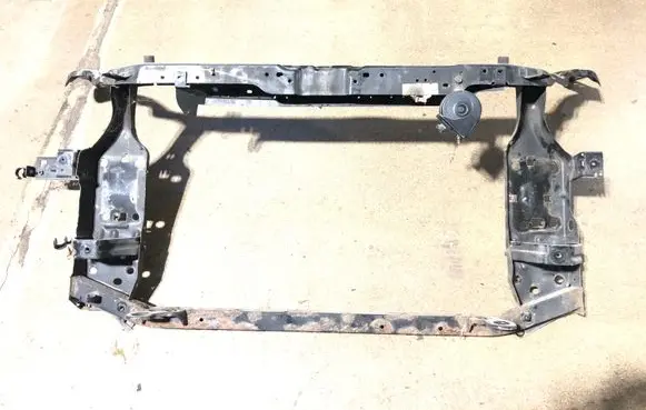 Nissan Qashqai Radiator support slam panel