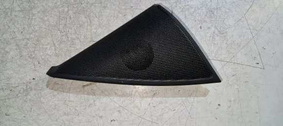 Mercedes-Benz C W204 Side speaker trim/cover A2047200248