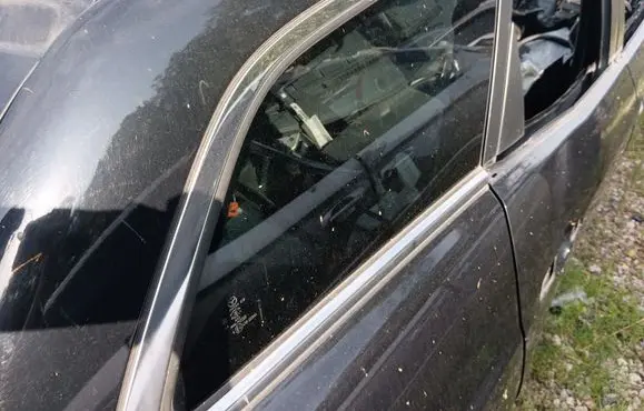 Mazda CX-7 Rear side window