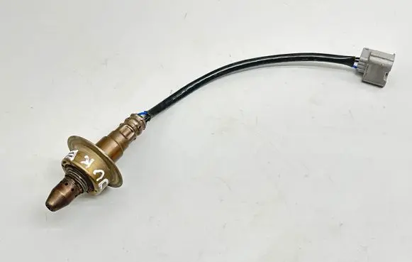 Nissan Juke I F15 Lambda probe sensor 2115007530 10M21