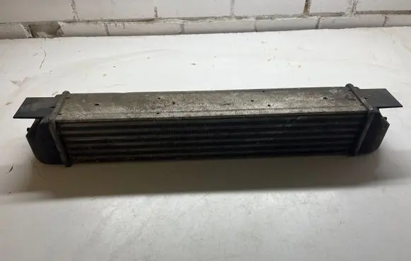 BMW 5 E39 Intercooler radiator 1914555 1612787
