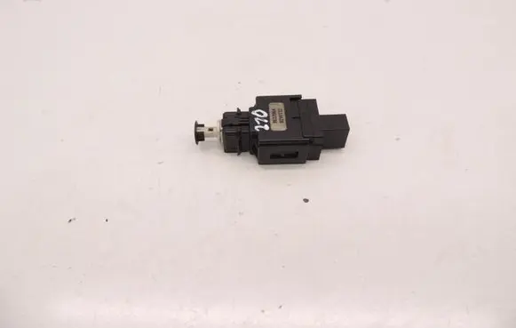 Volvo S60 Brake pedal sensor switch 8622064 D210