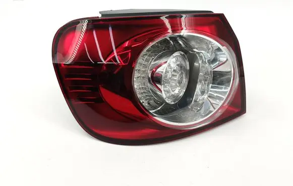 Volkswagen Golf Plus Rear/tail lights 5M0945095N