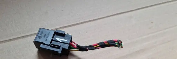 Audi A4 S4 B8 8K Other relay 4H0951253A