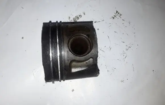 Cadillac BLS Piston NOCODE