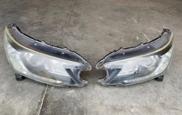 Honda CR-V Headlights/headlamps set