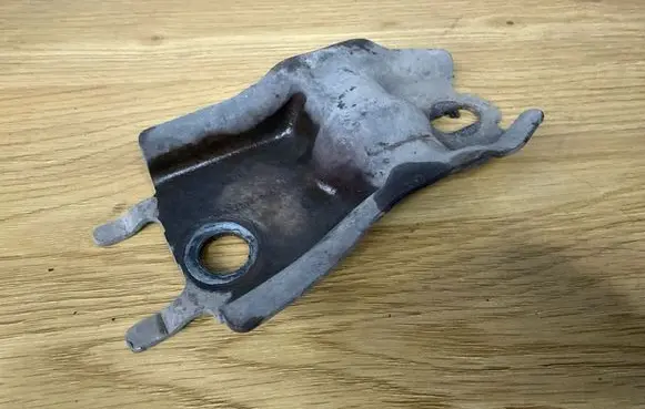 Peugeot Partner Sway bar bush bracket, front 839076