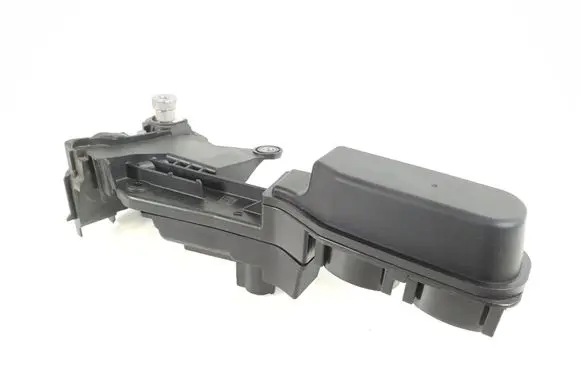 Other engine bay part