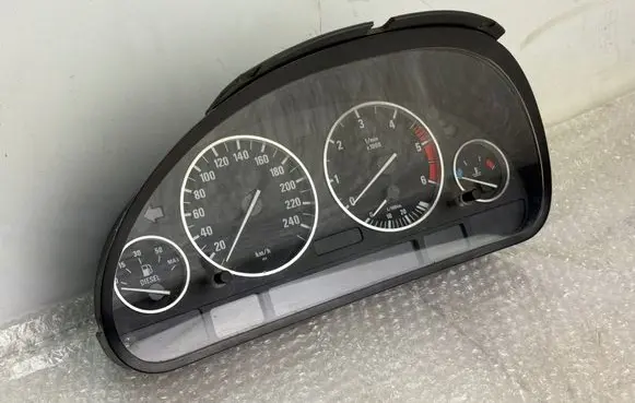 Speedometer (instrument cluster)