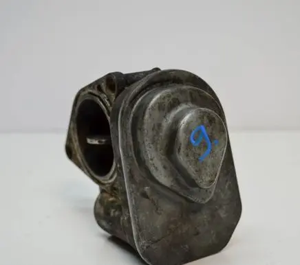 Audi A8 S8 D3 4E Throttle valve 057128063