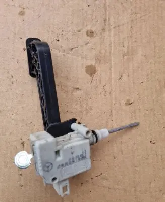 Mercedes-Benz CLC CL203 Central locking motor A2038201997