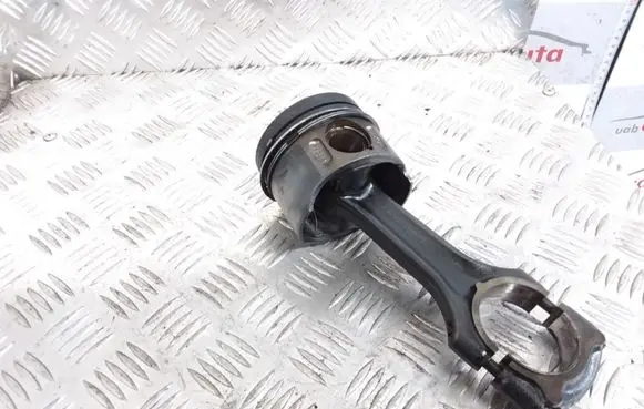 Mercedes-Benz Sprinter W906 Piston with connecting rod R08854A