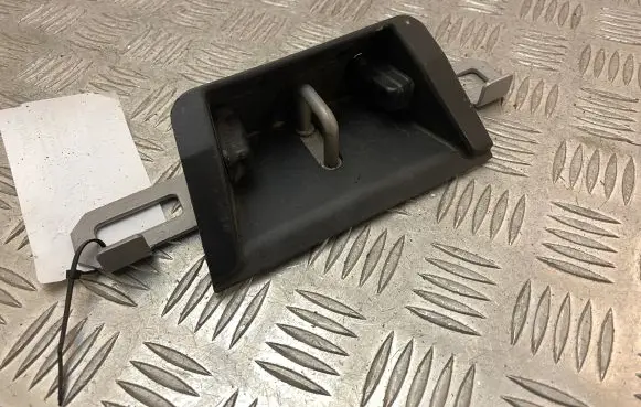 Volvo XC90 Trunk lock loop 39831946