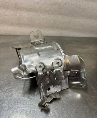 Engine splash shield/under tray