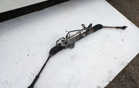 Nissan Almera N16 Steering rack