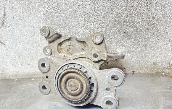 Ford Edge II Gearbox mount DP537M121