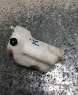 Windshield washer fluid reservoir/tank