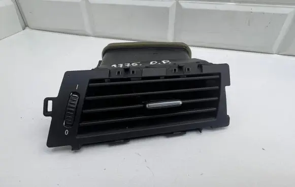 BMW 5 E60 E61 Dashboard side air vent grill/cover trim 6910732 14121810 5113001