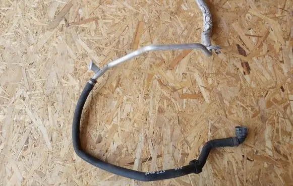 BMW 2 F45 Engine coolant pipe/hose 8648807