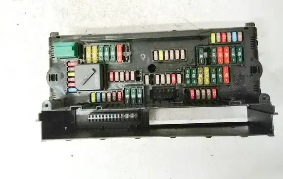 BMW 5 F10 F11 Fuse box set 317033442