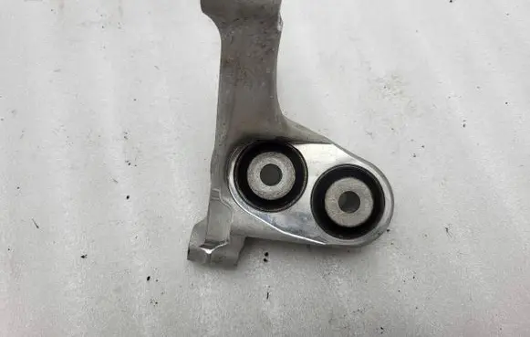 Tesla Model S Engine mount bracket 11208