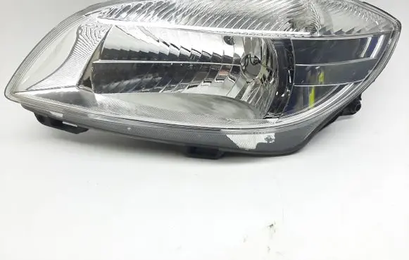 Skoda Fabia Mk2 (5J) Headlight/headlamp 5J1941015