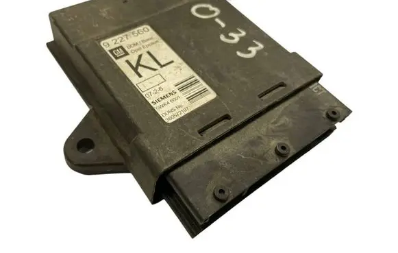 Opel Vectra C Door control unit/module 9227560 360572197 5WK46001