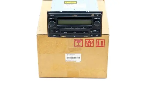 Toyota Hilux (AN10, AN20, AN30) Radio/CD/DVD/GPS head unit PZ476-00211-00