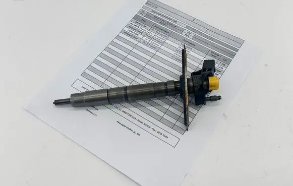 Volkswagen PASSAT CC Fuel injector 0445116030 03L130277