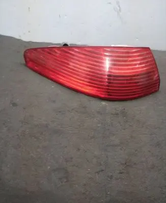 Peugeot 607 Rear/tail lights 2503G