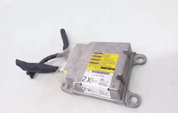 Toyota Avensis T250 Airbag control unit/module 8917005220 215955102
