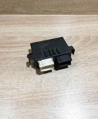 BMW 3 E46 Door control unit/module 8386427 MEMORYMODULE